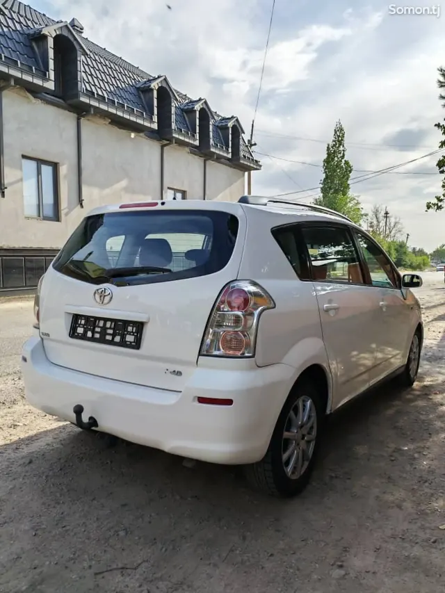 Toyota Corolla Verso 2007 · 2.2 MT