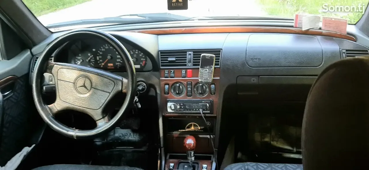 Mercedes-Benz C class 1995 · 1.8 AT