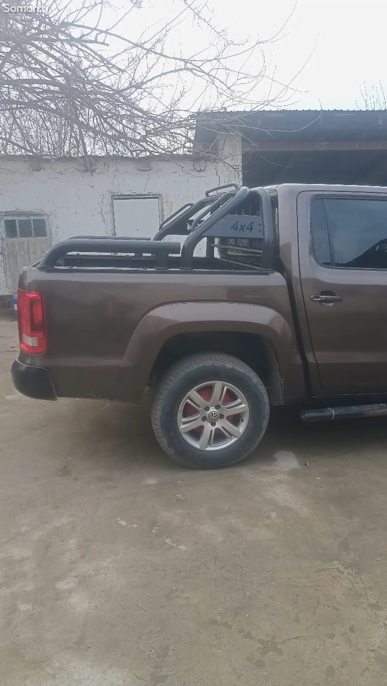 Volkswagen Amarok 2012 · 2.0 MT