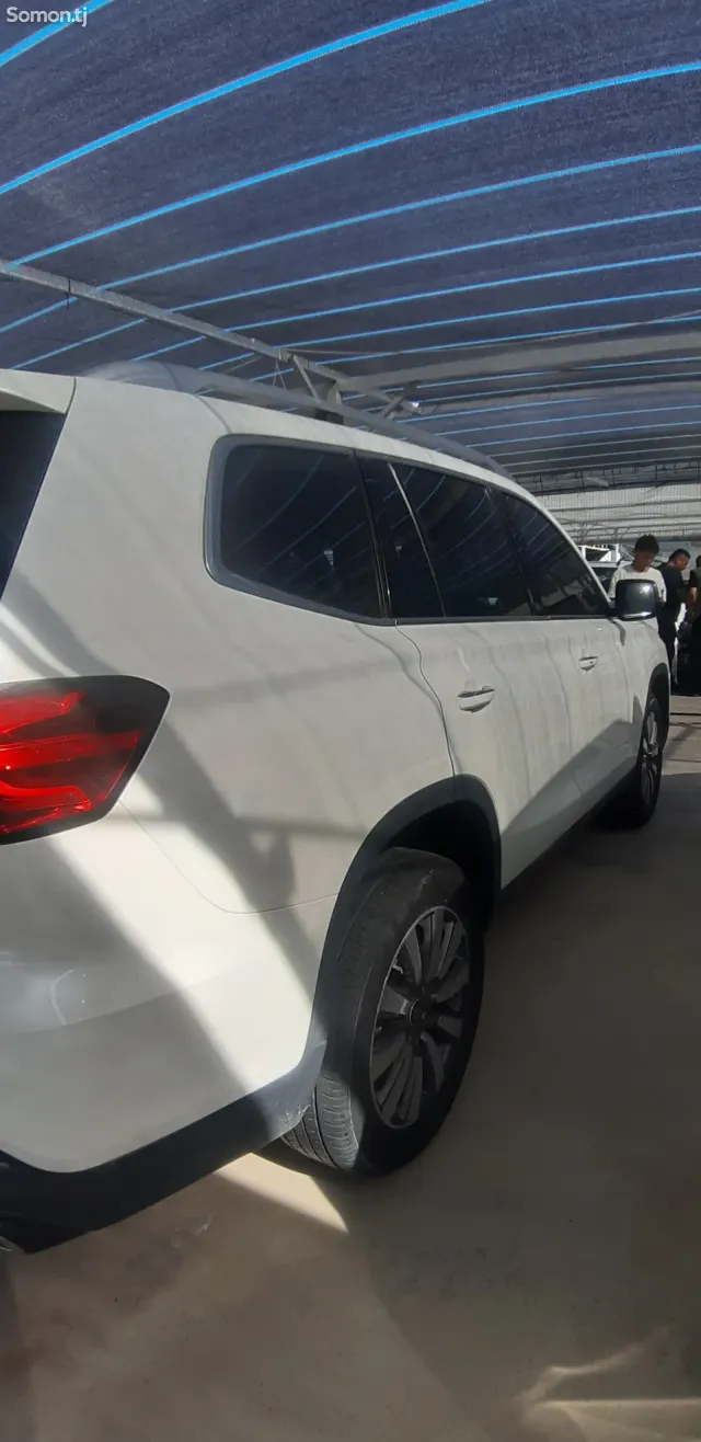 Roewe RX8 2021 · 2.0 AT