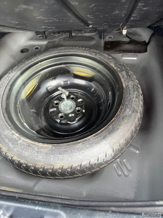 Toyota Fielder 2016 · 1.5 AT