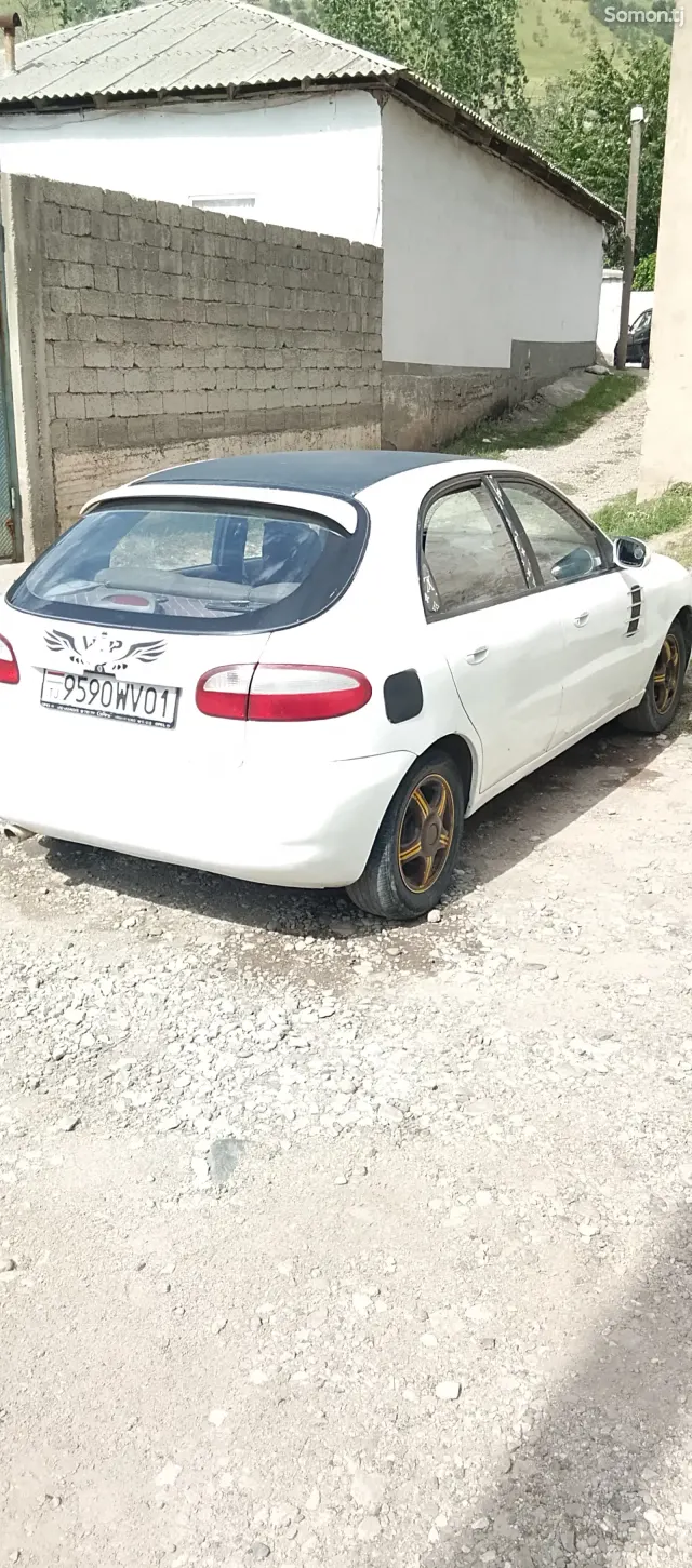 Daewoo Lanos 1997 · 1.5 MT