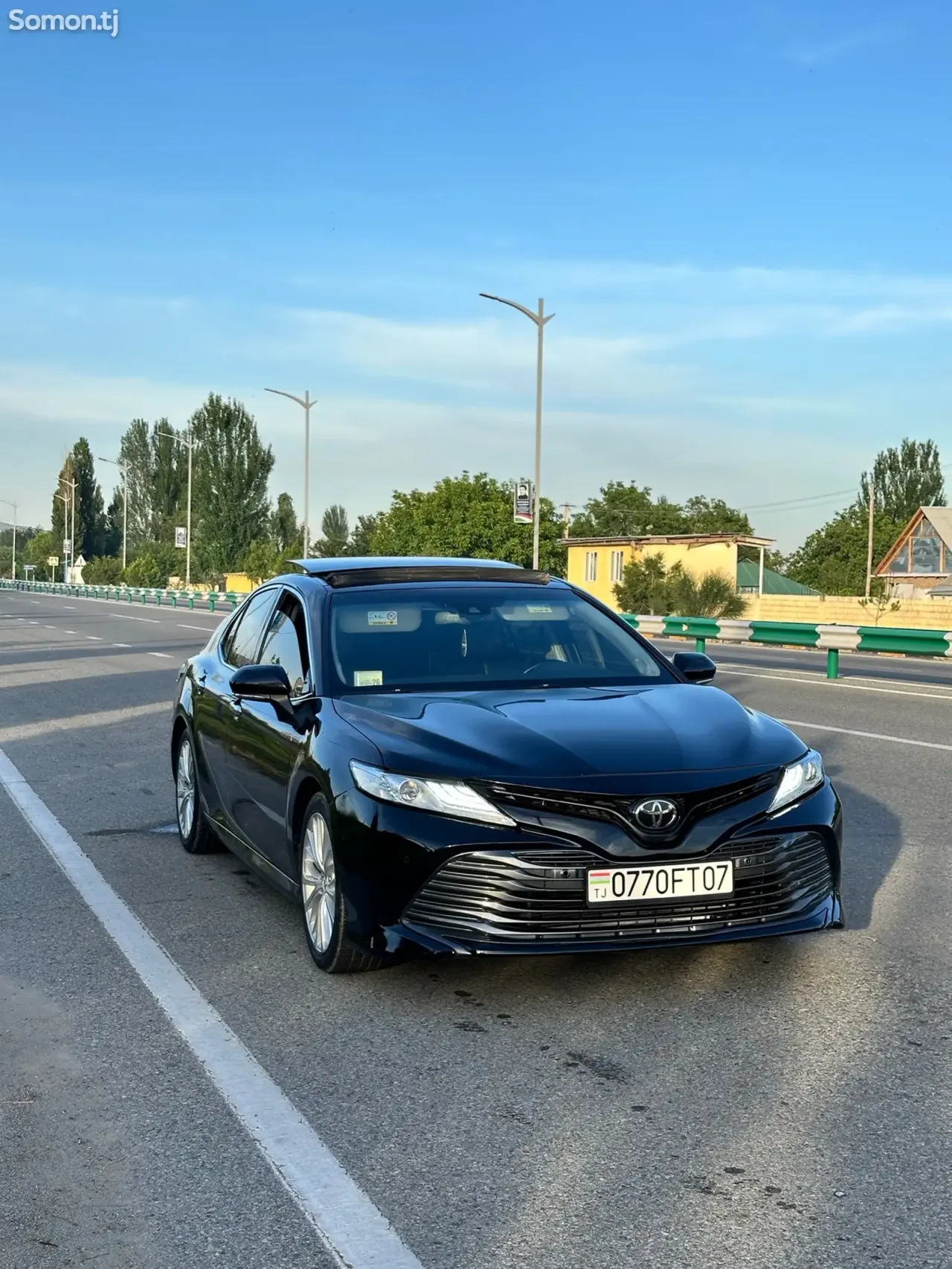 Toyota Camry 2017 · 2.5 AT