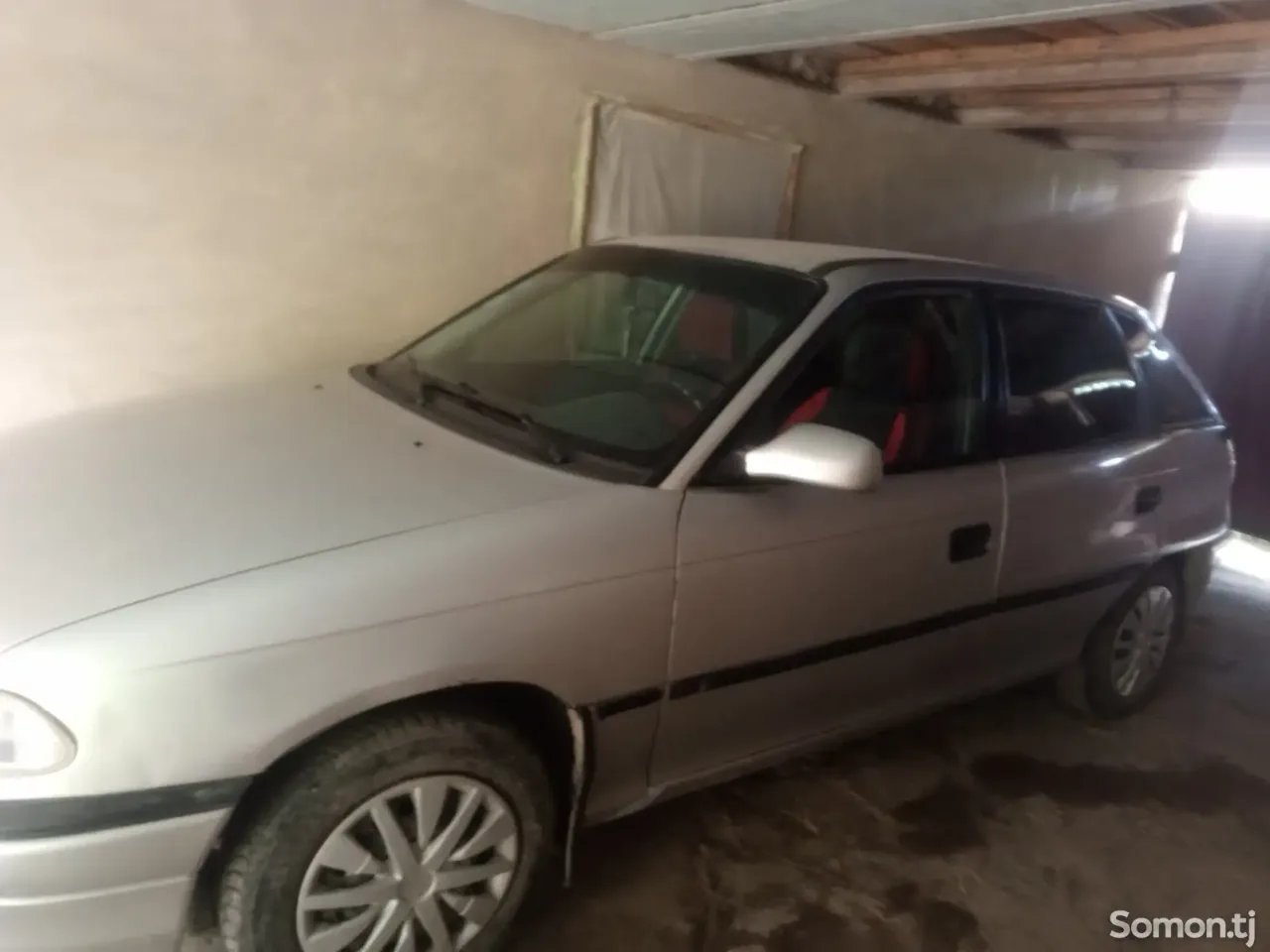 Opel Astra F 1993 · 1.6 MT