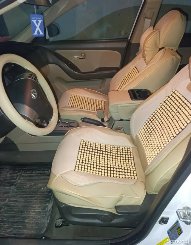Hyundai Elantra 2010 · 1.8 AT