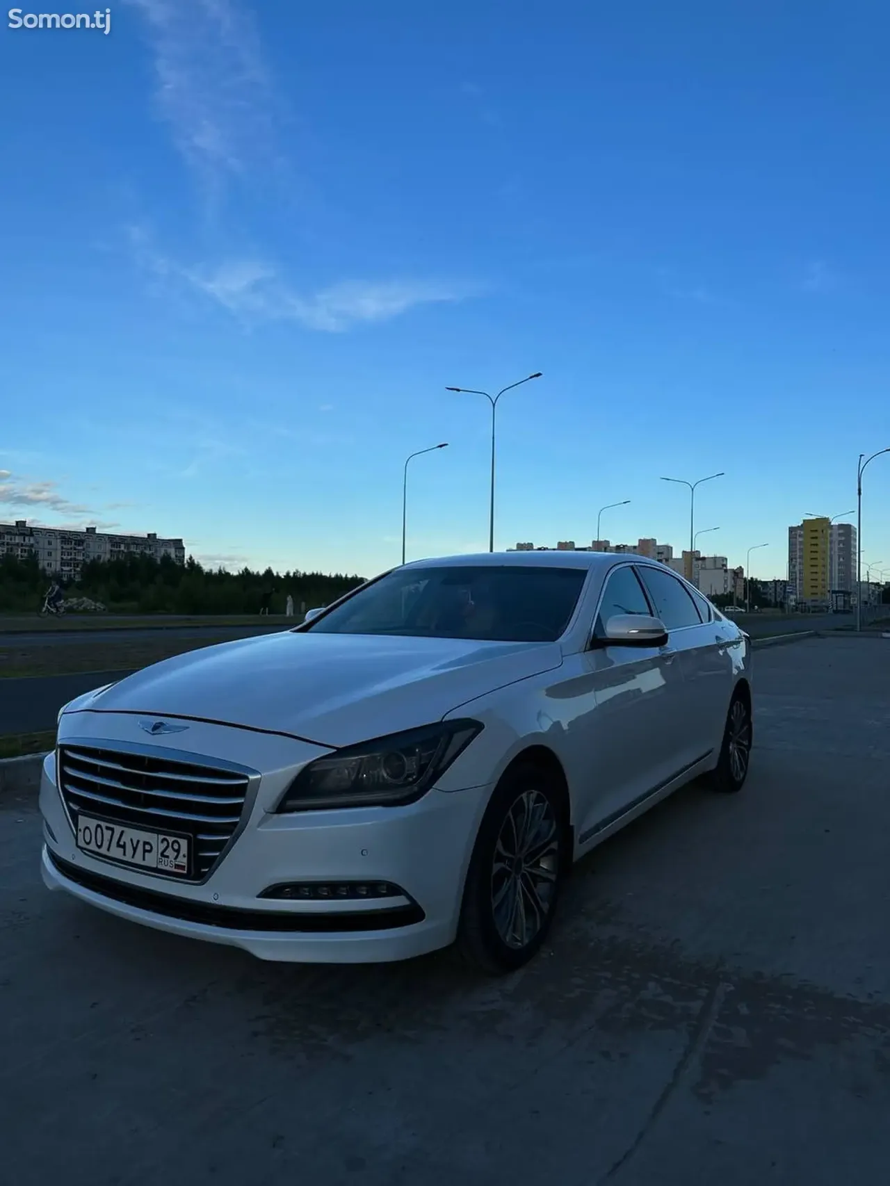 Hyundai Genesis 2016 · 3.0 AT