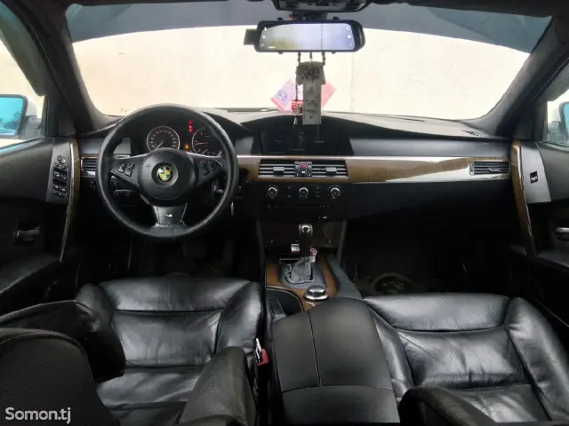 BMW 5 series 2006 · 3.0 AT