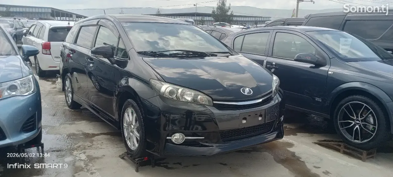 Toyota Wish 2014 · 2.0 AT
