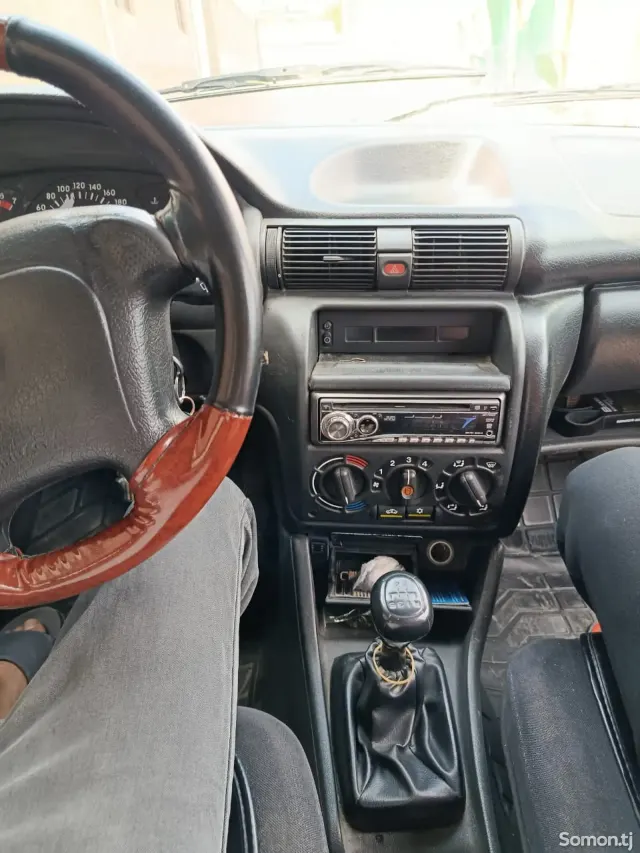 Opel Astra F 1996 · 1.6 MT