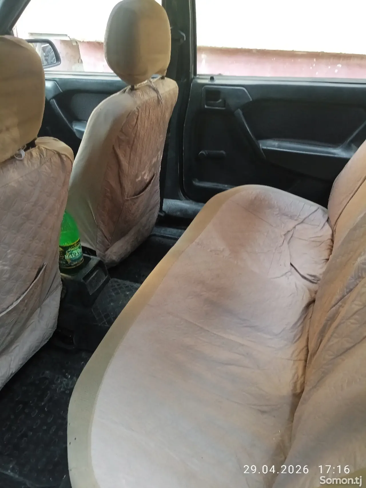 Opel Vectra A 1990 · 1.6 MT