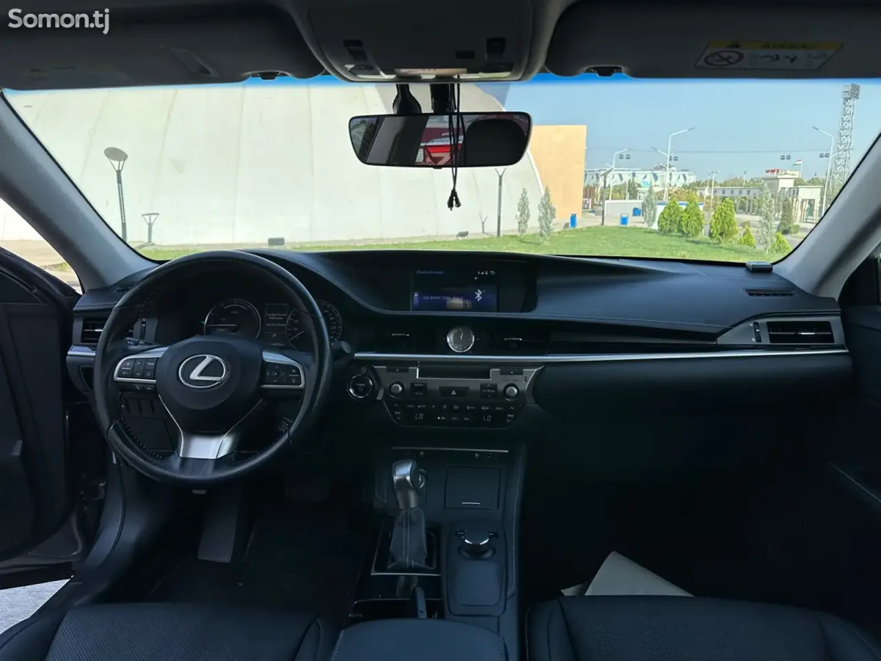 Lexus ES series 2016 · 3.0 AT