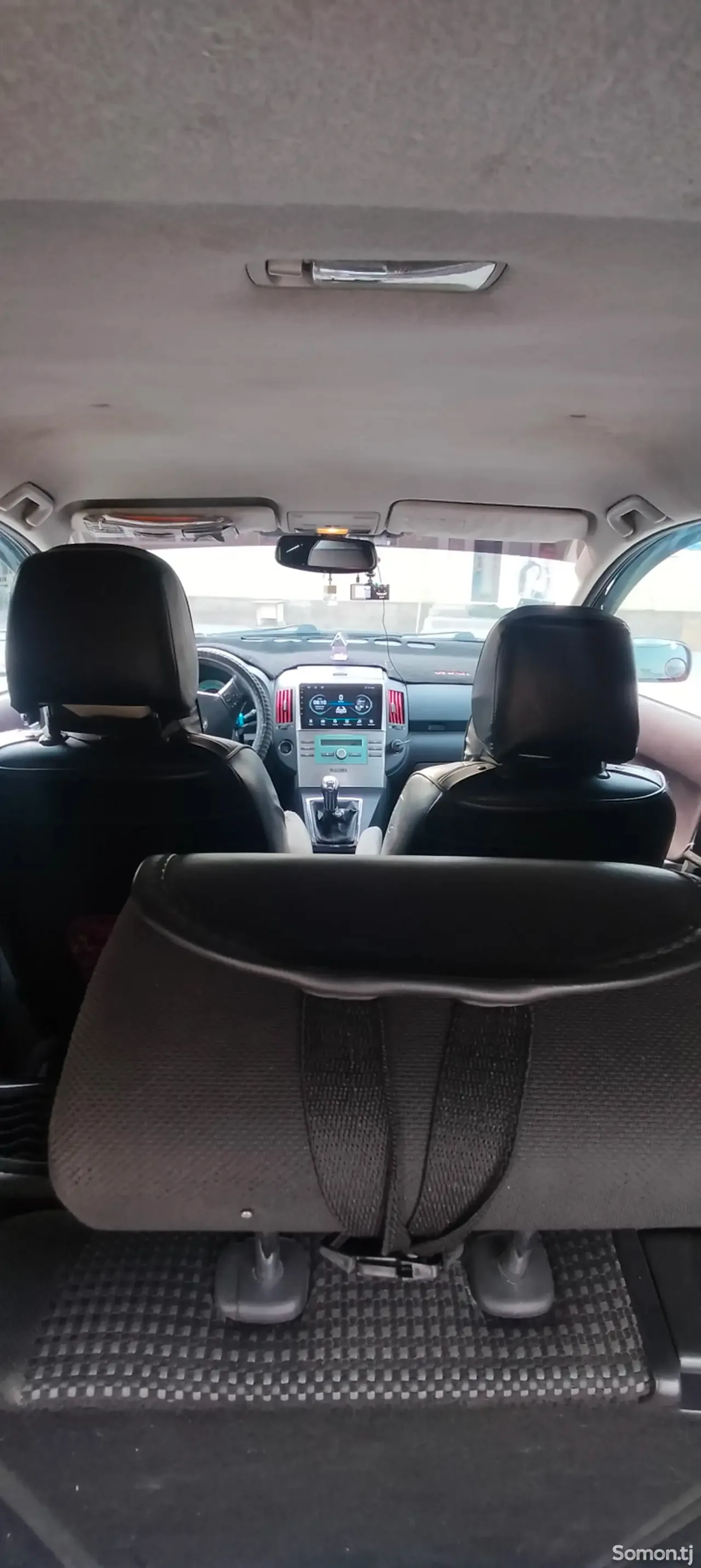 Toyota Verso 2006 · 2.2 MT