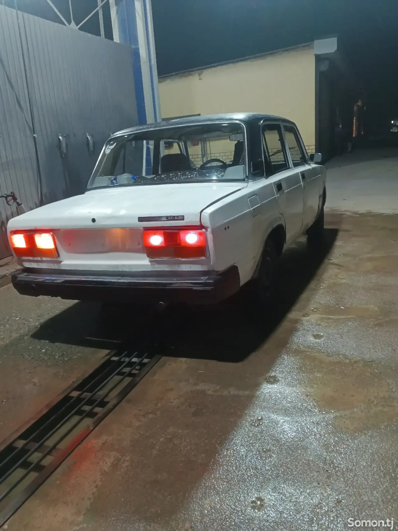 Lada (ВАЗ) 2107 1995 · 1.4 MT