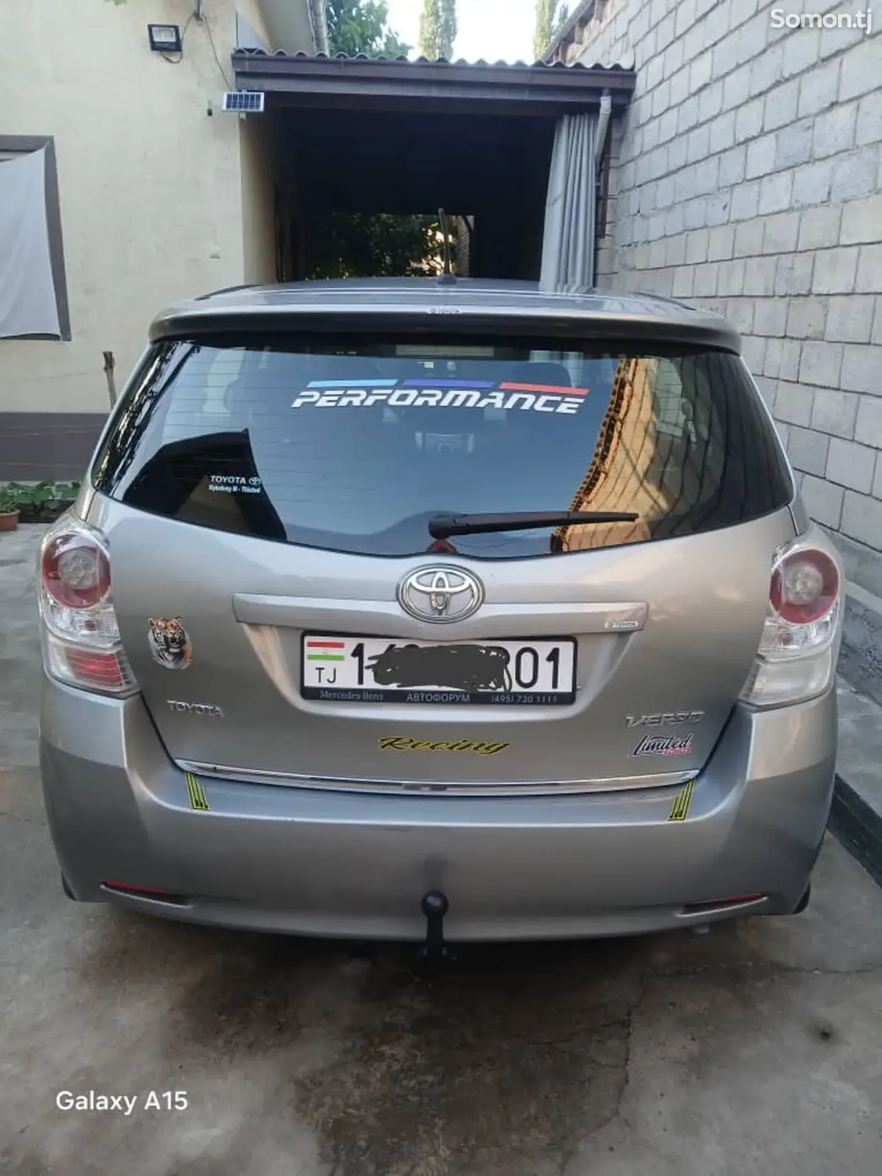 Toyota Verso 2012 · 1.8 MT