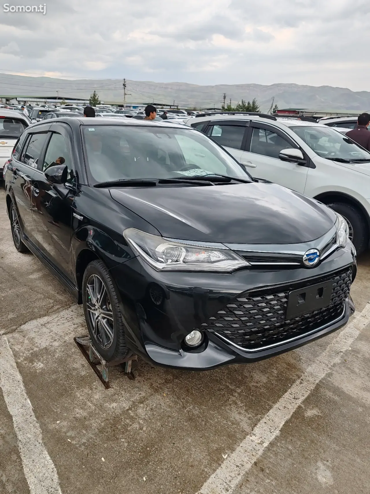 Toyota Fielder 2016 · 1.5 AT