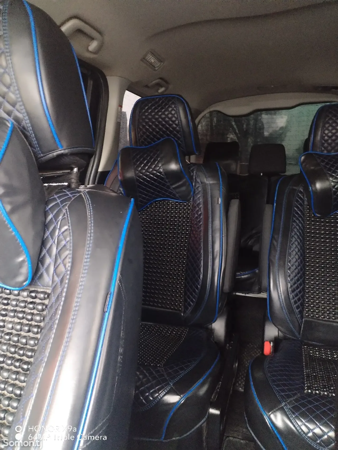 Toyota Noah 2014 · 2.0 AT