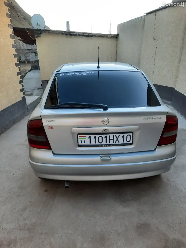 Opel Astra G 1999 · 1.6 CVT