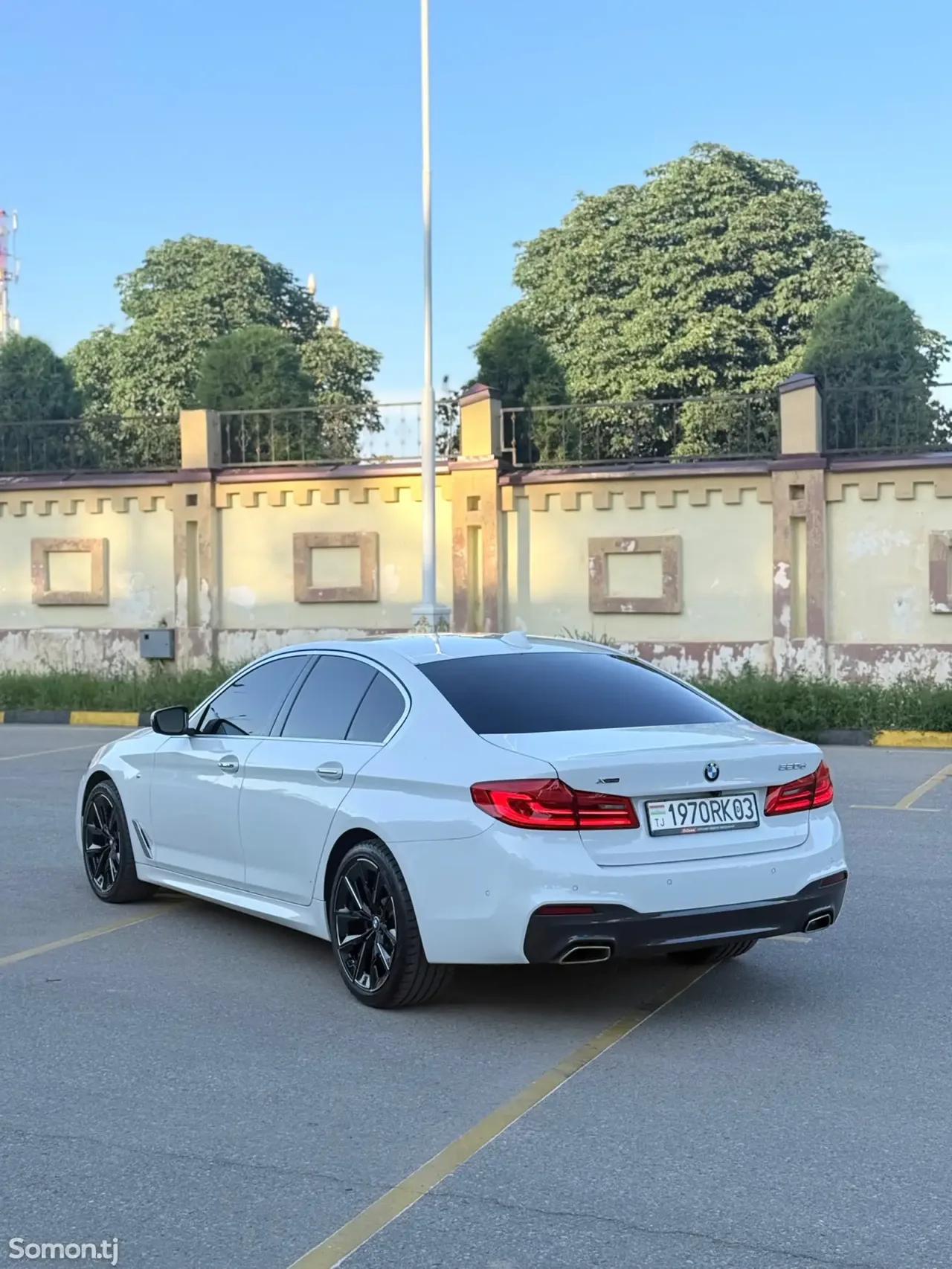 BMW 5 series 2017 · 2.0 AT