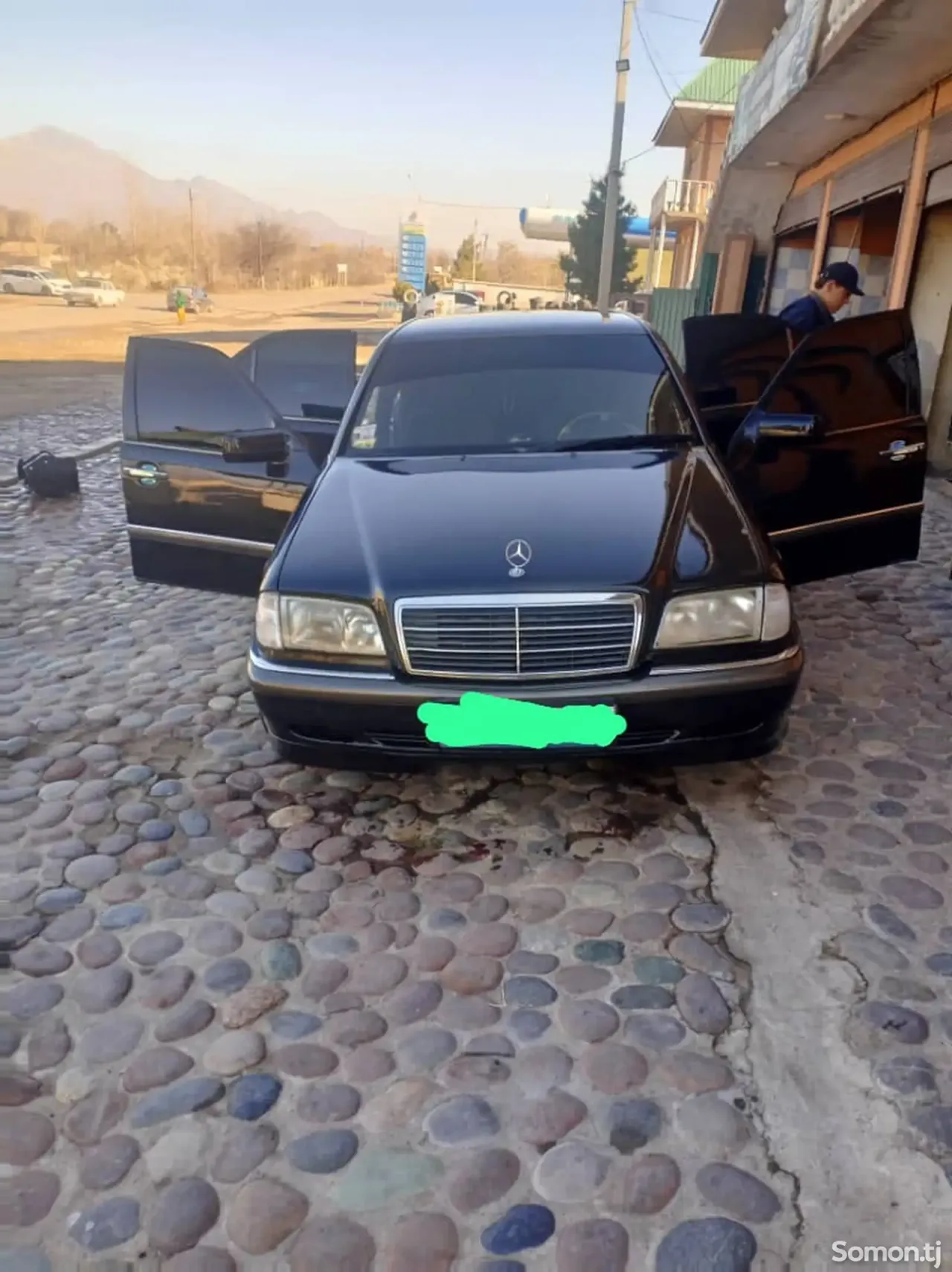 Mercedes-Benz C class 2000 · 1.8 MT