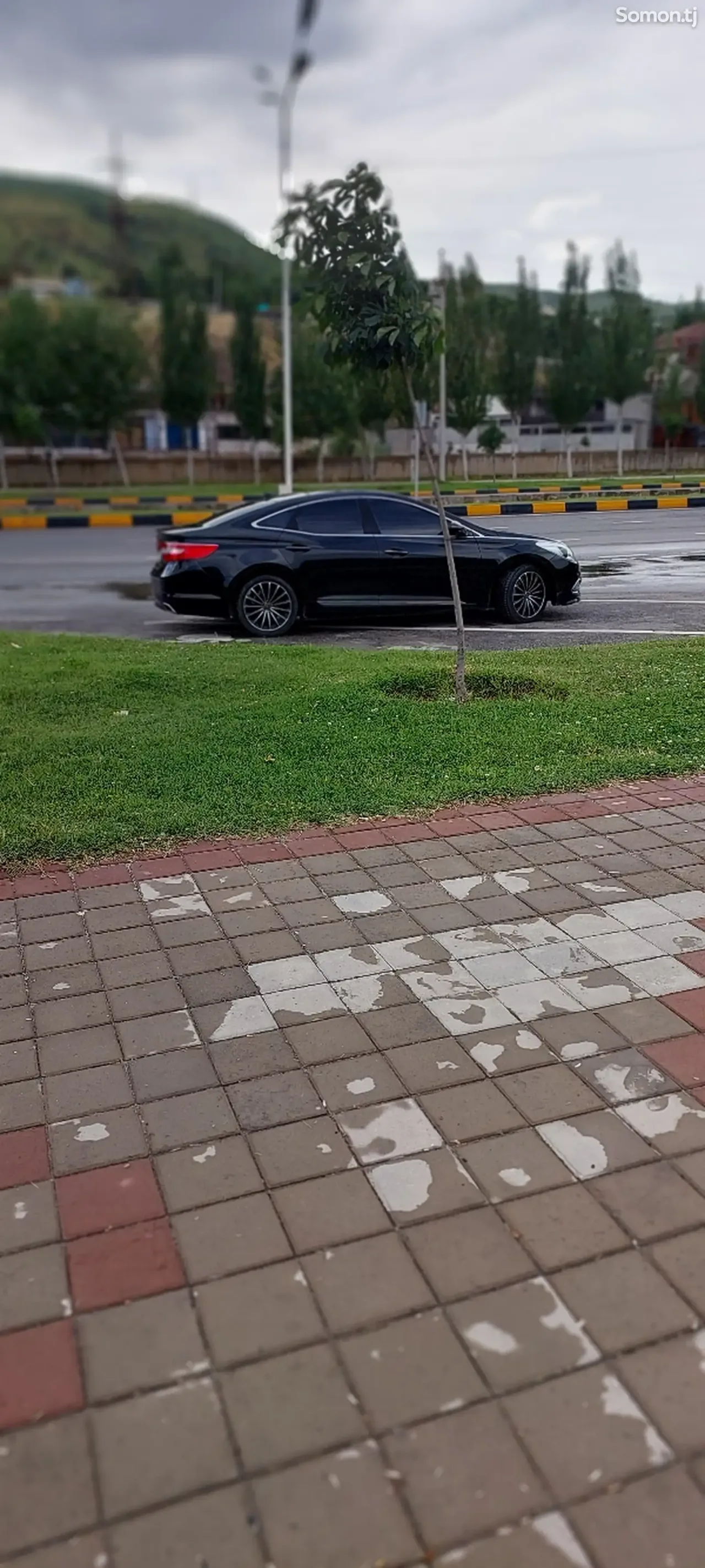 Hyundai Grandeur 2016 · 3.0 AT