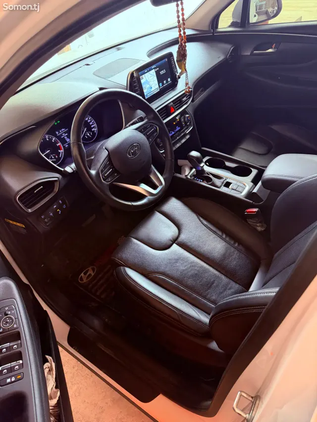 Hyundai Santa Fe 2018 · 2.0 AT