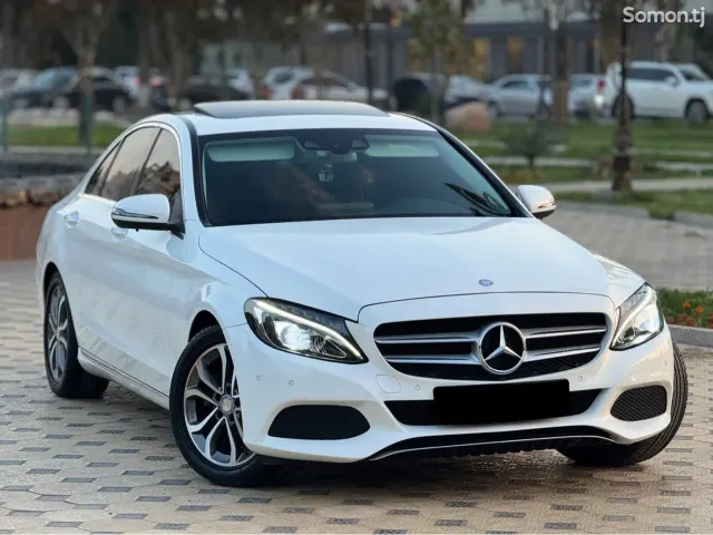 Mercedes-Benz C class 2015 · 2.2 AT