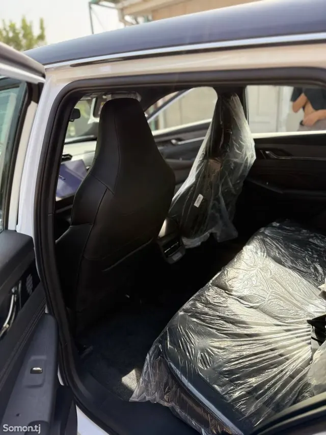 Dongfeng L7 2025 · AT