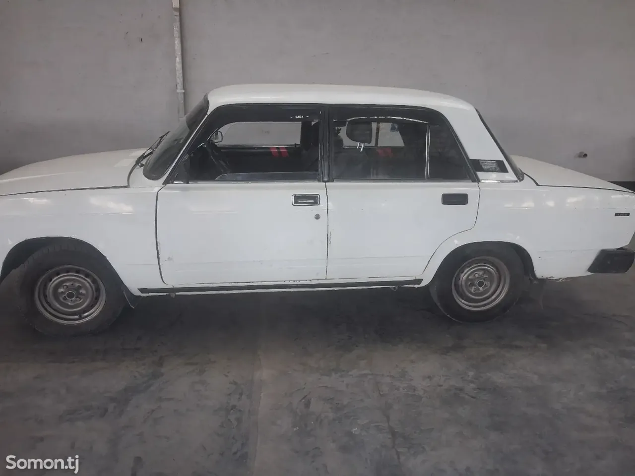 Lada (ВАЗ) 2107 1995 · 0.6 MT