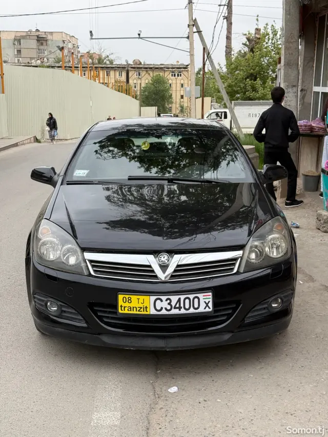 Opel Astra H 2006 · 1.6 MT