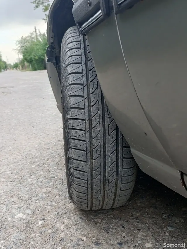 Opel Vectra A 1995 · 1.6 MT
