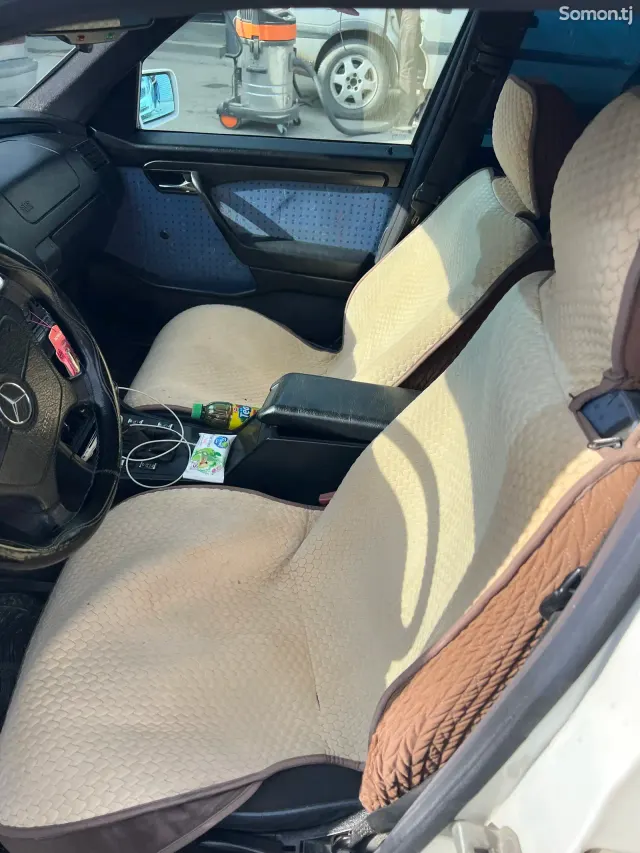 Mercedes-Benz C class 1996 · 1.8 MT