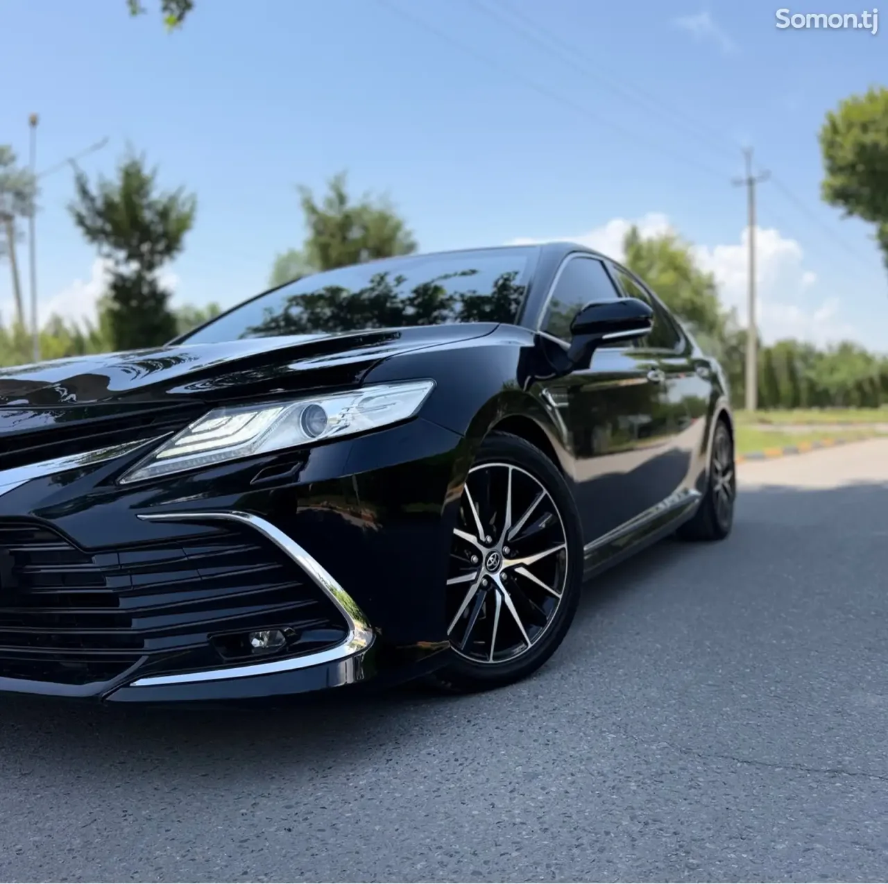Toyota Camry 2019 · 3.5 AT