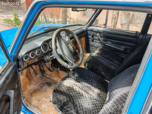 Lada (ВАЗ) 2103 1970 · 1.5 MT