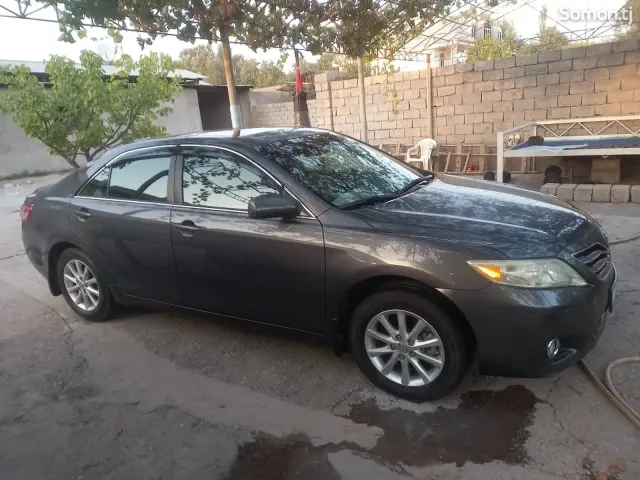 Toyota Camry 2011 · 2.5 AT