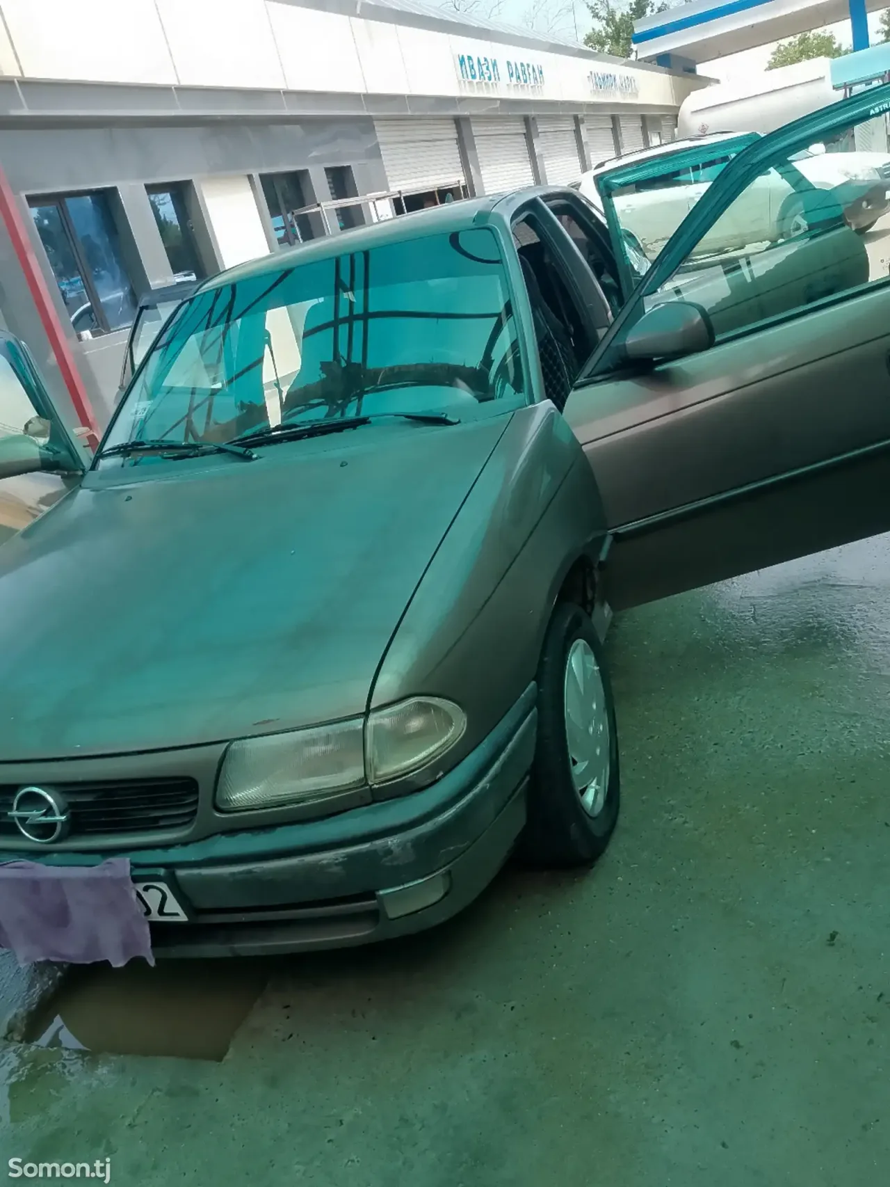 Opel Astra F 1996 · 1.6 MT