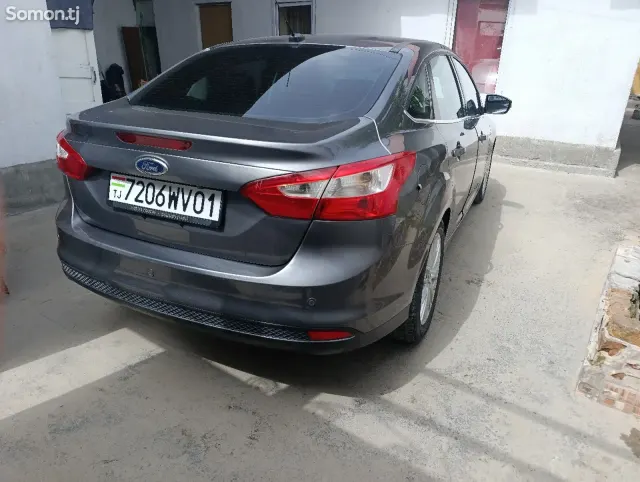 Ford Focus 2012 · 2.0 AMT