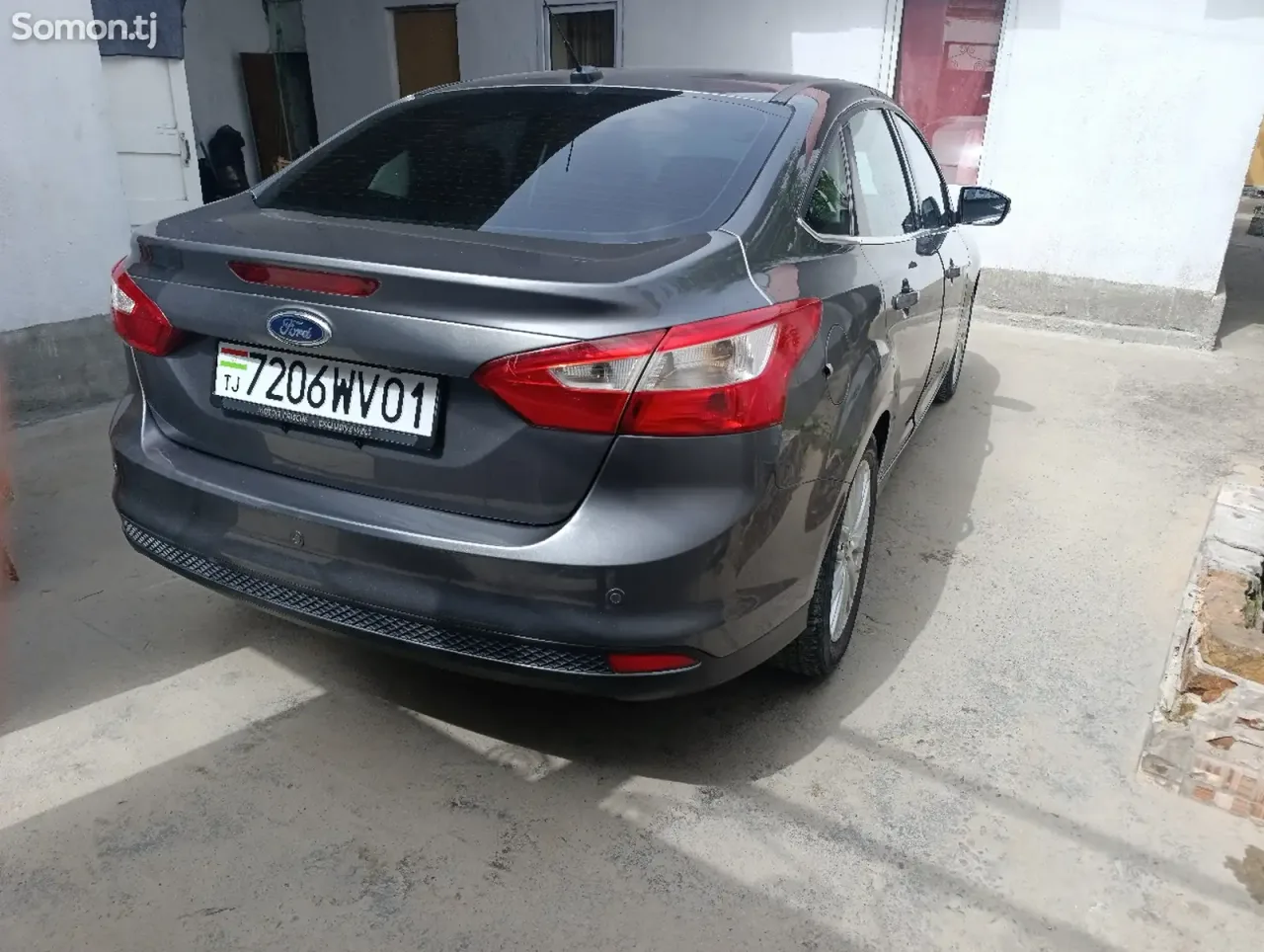 Ford Focus 2012 · 2.0 AMT