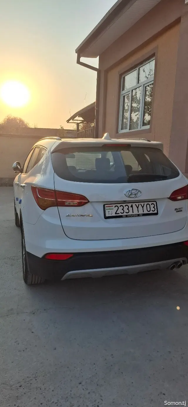 Hyundai Santa Fe 2015 · 2.4 AT