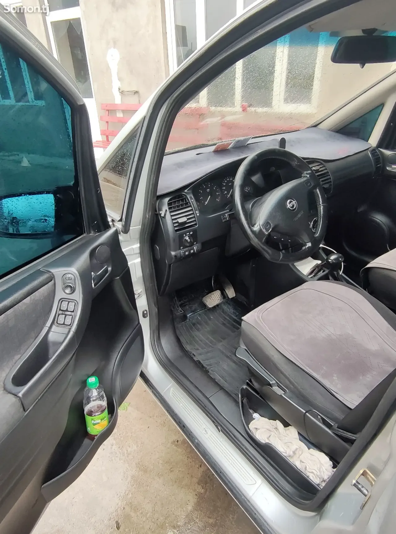 Opel Zafira 2000 · 1.8 AT