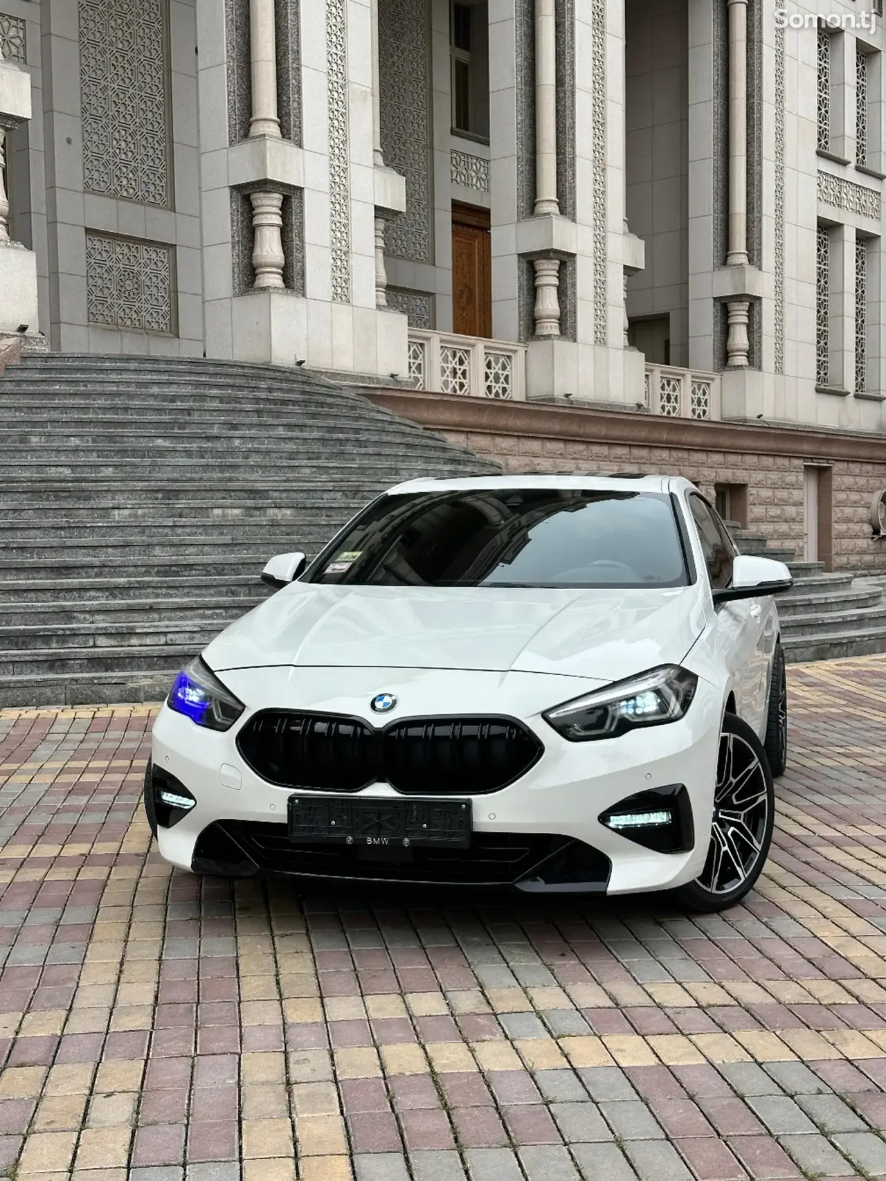 BMW 2 series 2021 · 2.0 AT