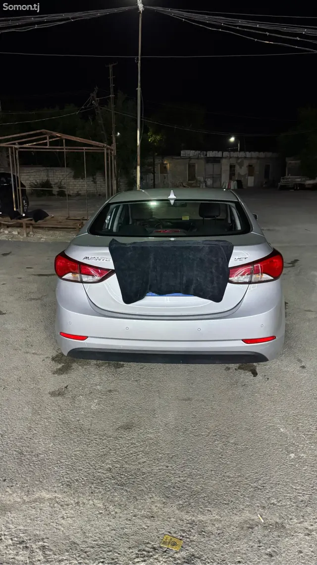 Hyundai Avante 2014 · 1.6 AT