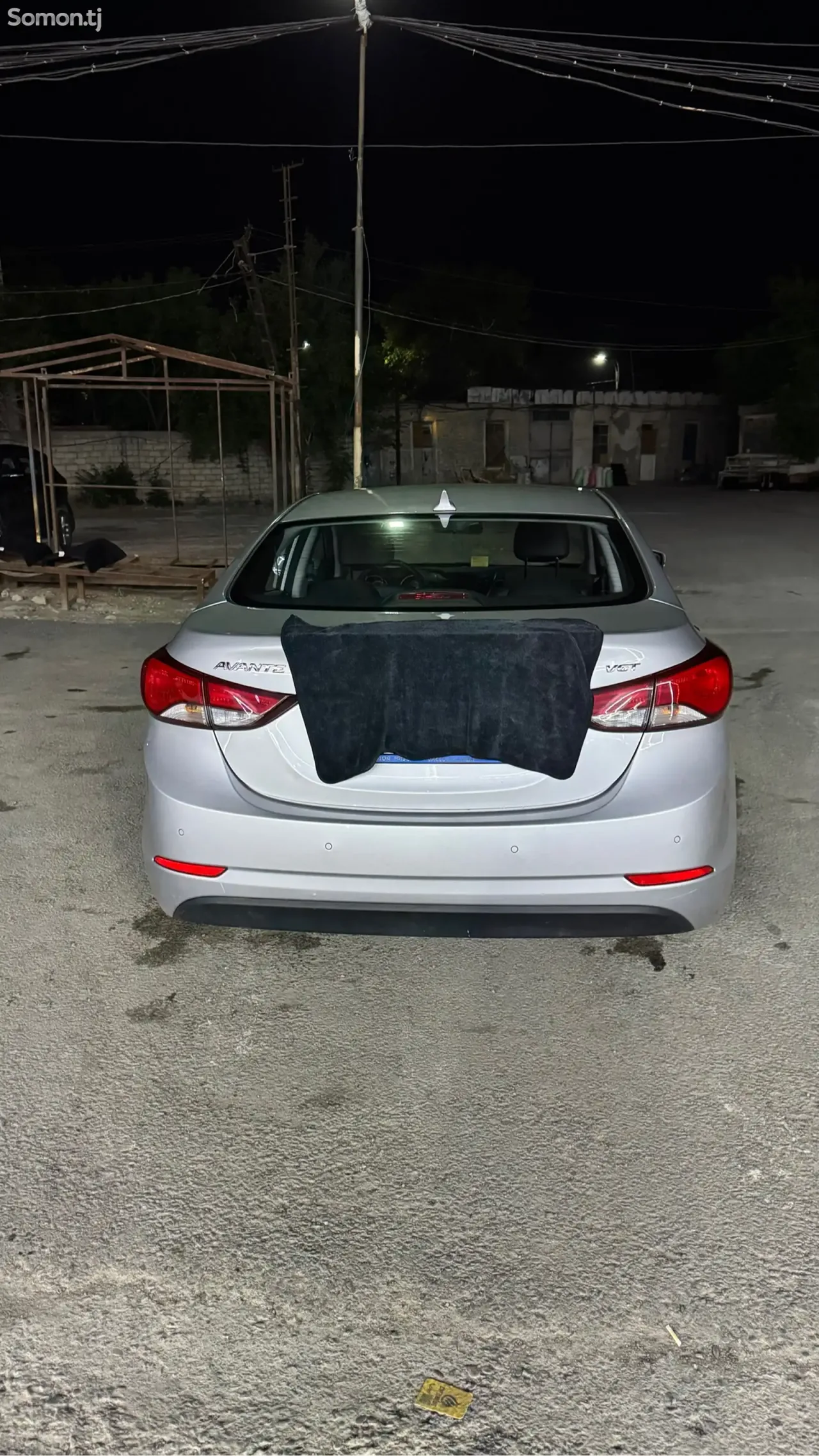 Hyundai Avante 2014 · 1.6 AT