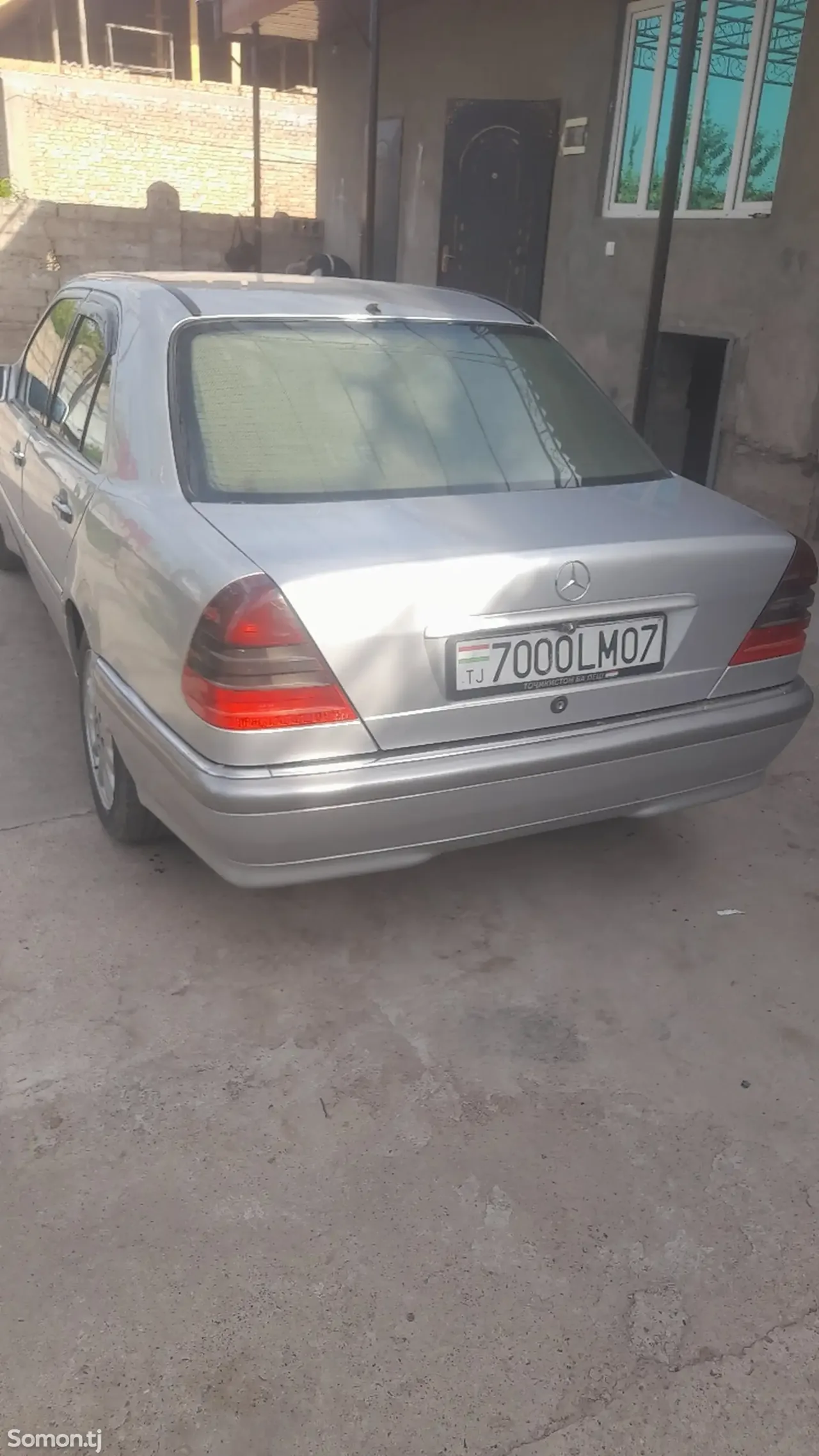 Mercedes-Benz C class 2000 · 2.8 AT
