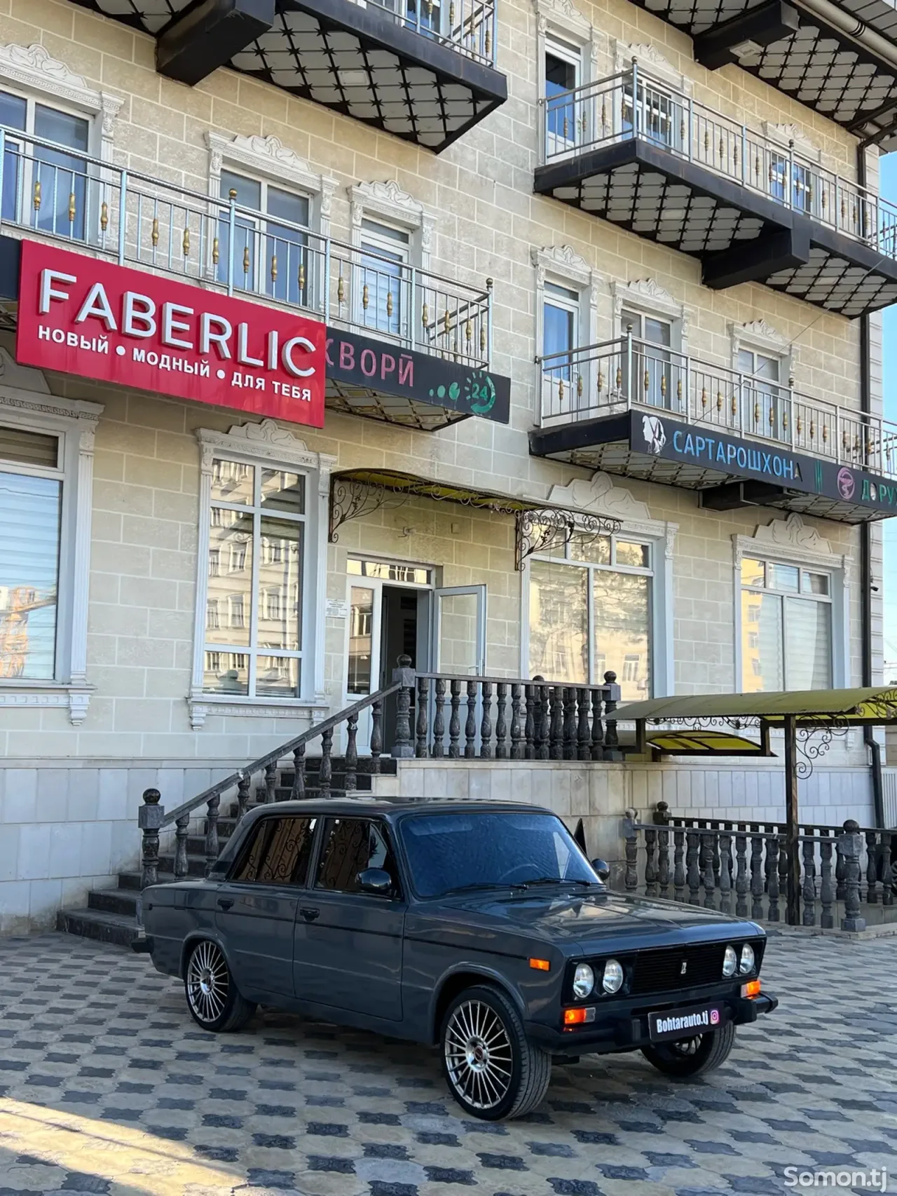 Lada (ВАЗ) 2106 1986 · 0.6 MT