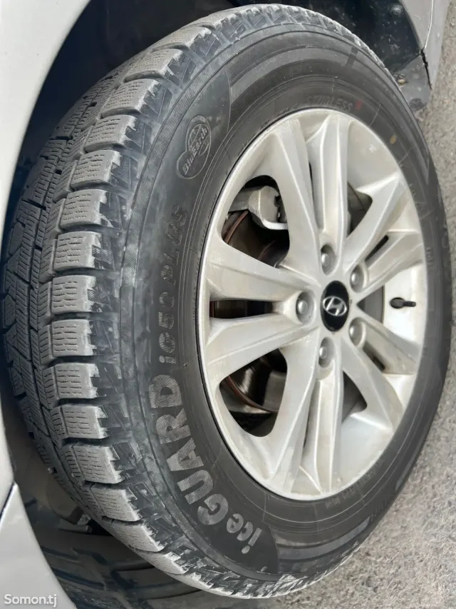 Hyundai Sonata 2010 · 2.0 AT