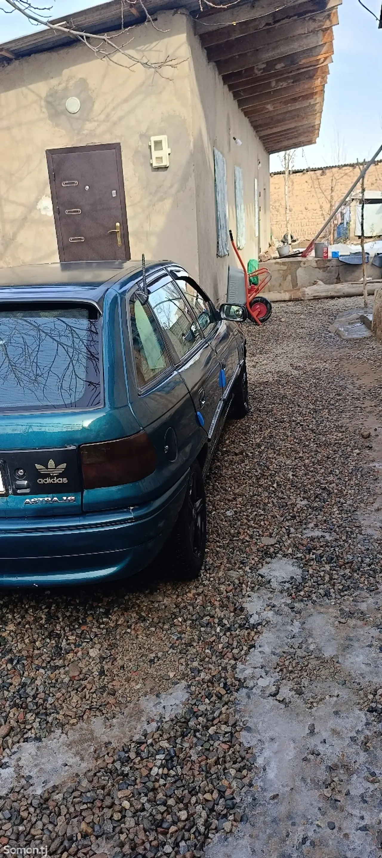Opel Astra F 1997 · 1.6 MT