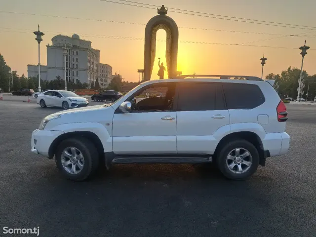 Toyota Land Cruiser Prado 2007 · 4.0 AT