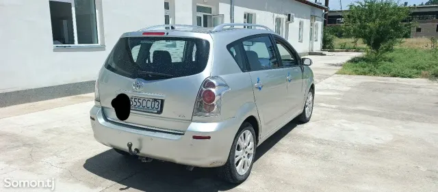 Toyota Verso 2006 · 1.8 MT