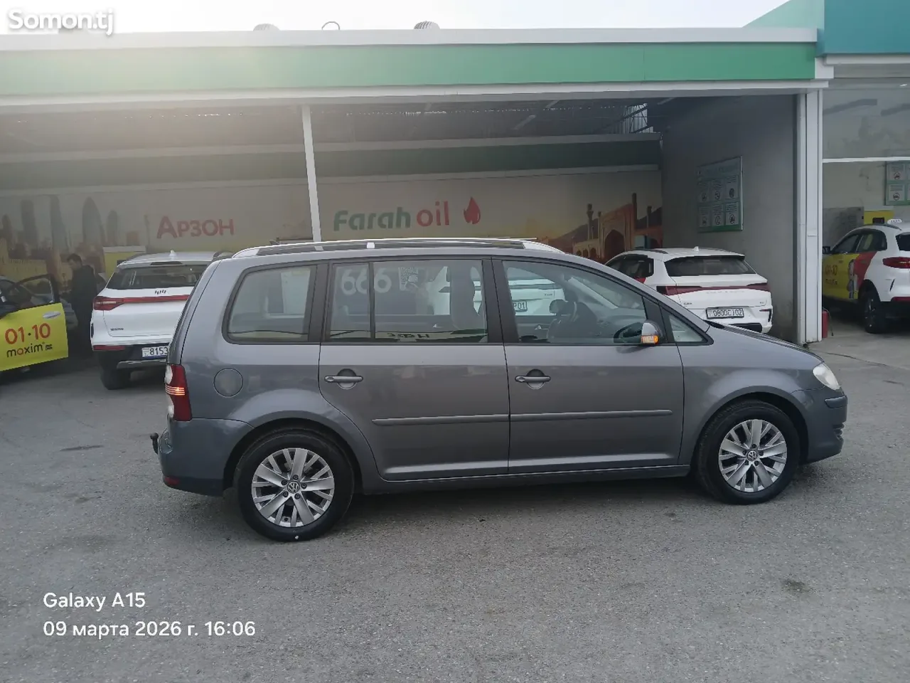 Volkswagen Touran 2008 · 1.4 AT