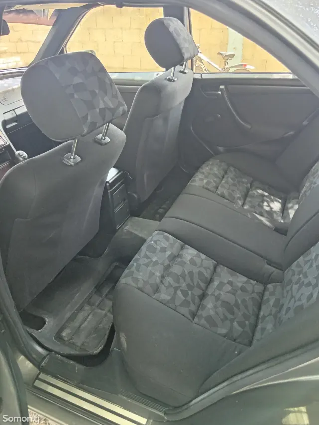 Mercedes-Benz C class 1998 · 2.0 MT